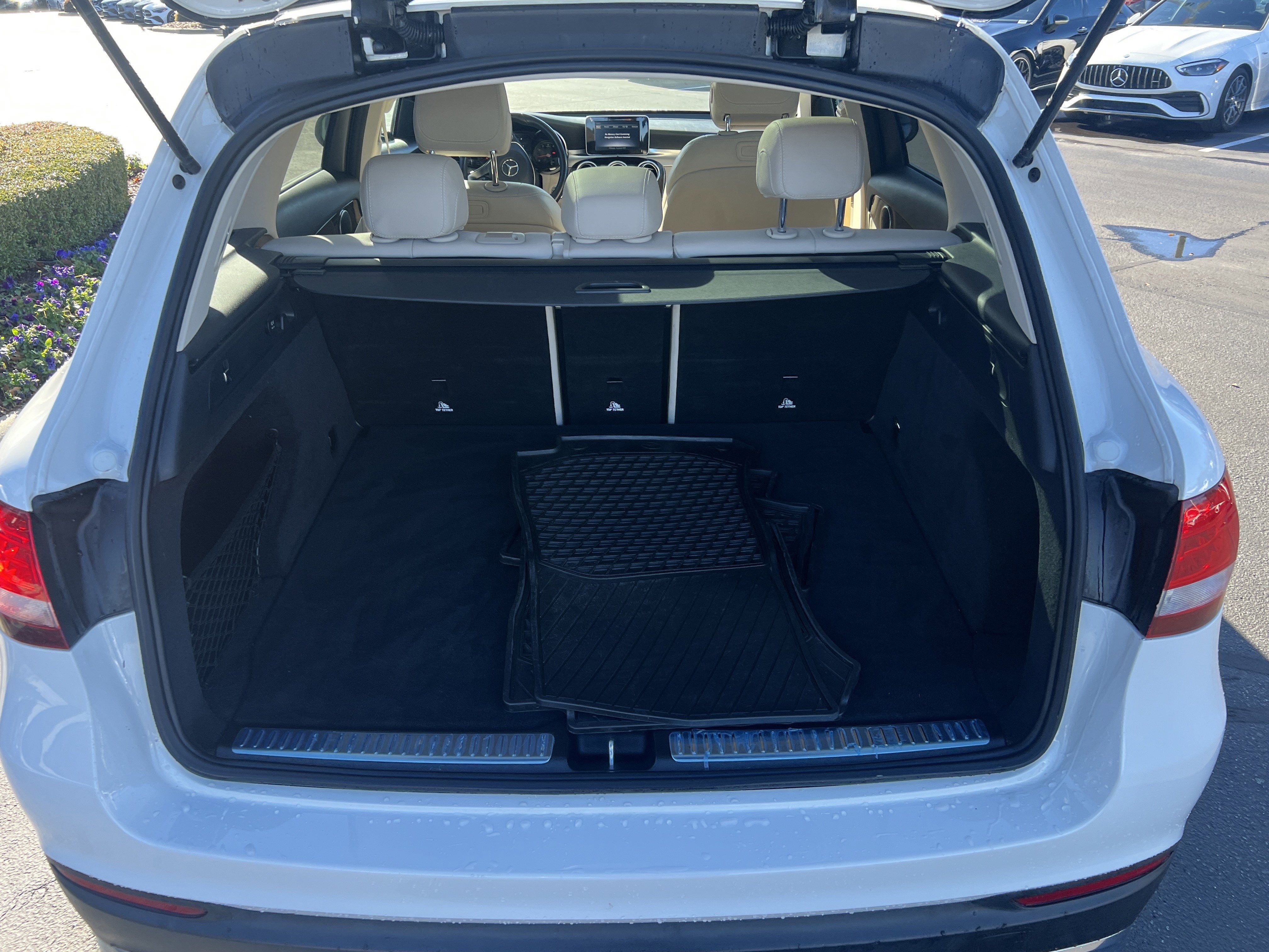 Certified 2019 Mercedes-Benz GLC 300 4MATIC w/ Premium Package image 34