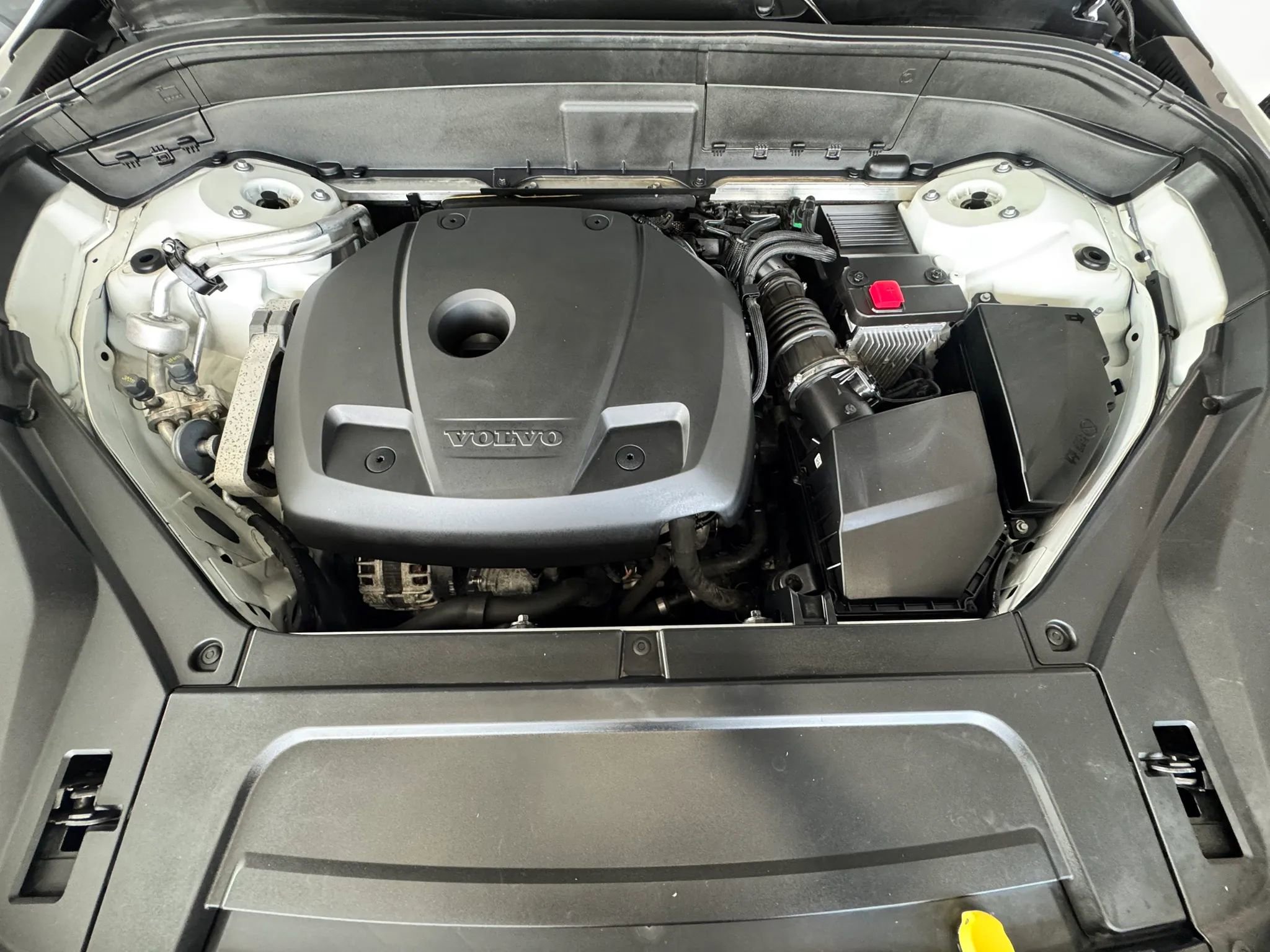 Used 2020 Volvo XC90 T6 Momentum AWD/4WD image 45
