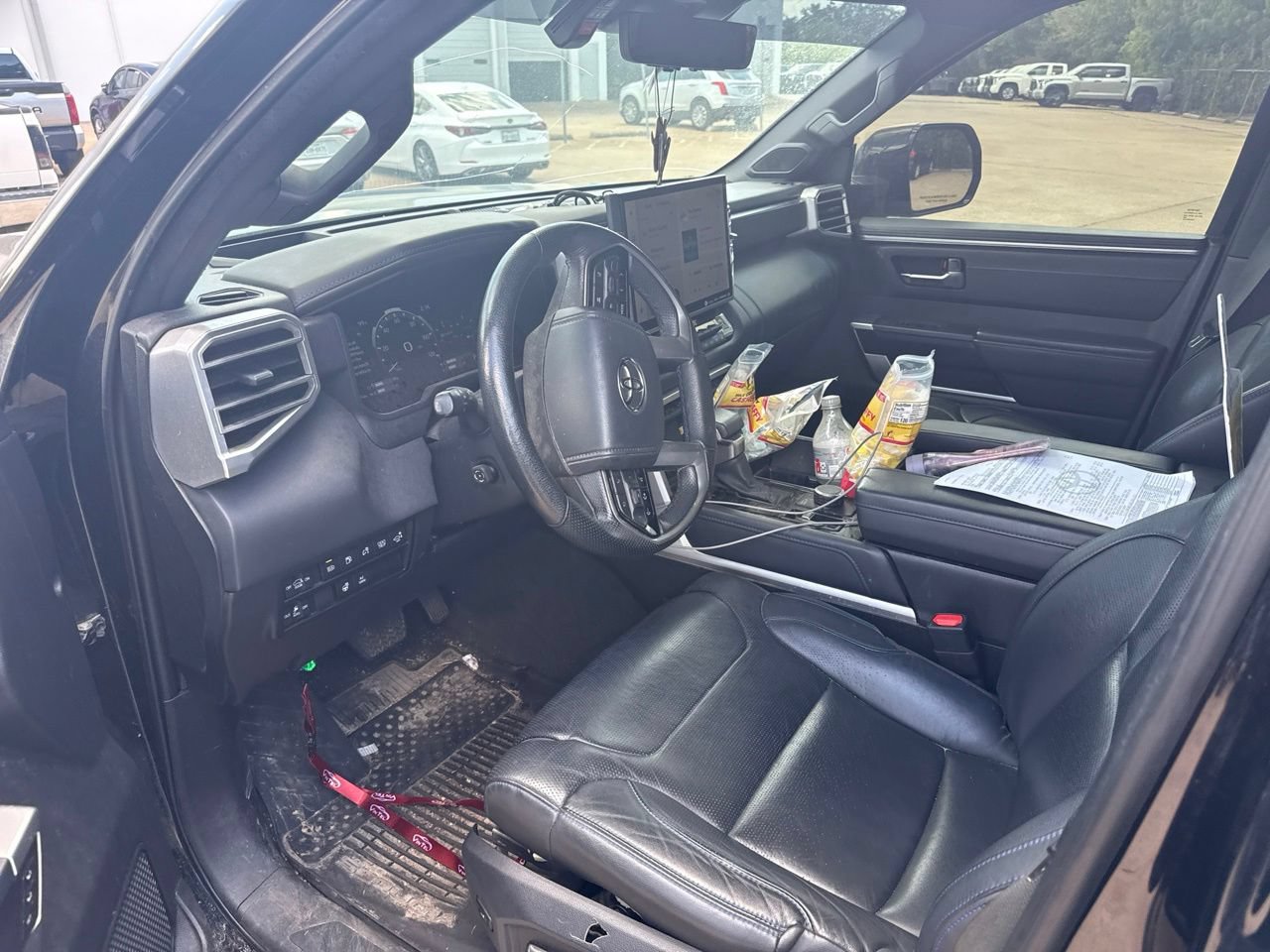 Used 2023 Toyota Sequoia Platinum AWD/4WD image 6