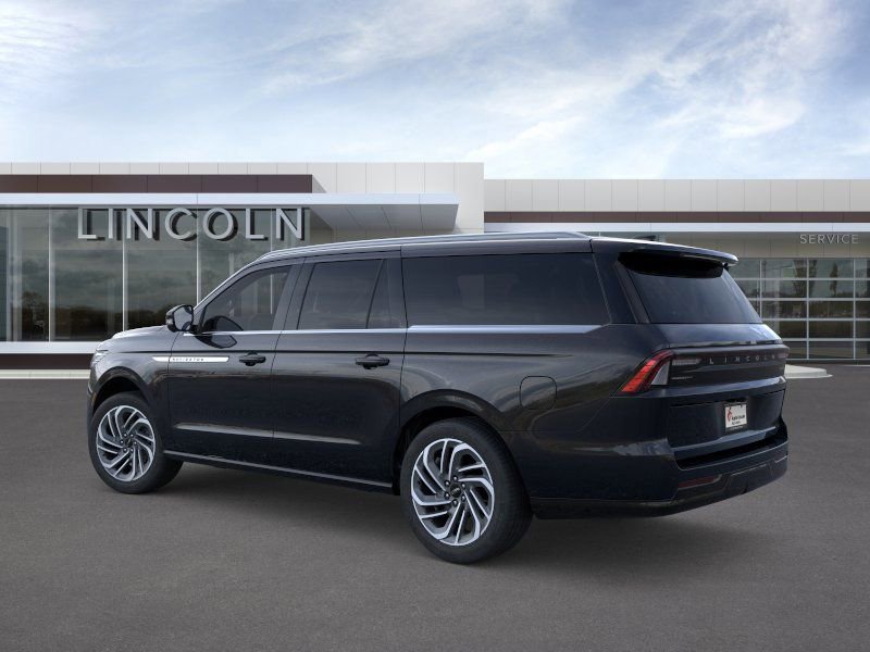 New 2025 Lincoln Navigator L Reserve AWD/4WD image 4