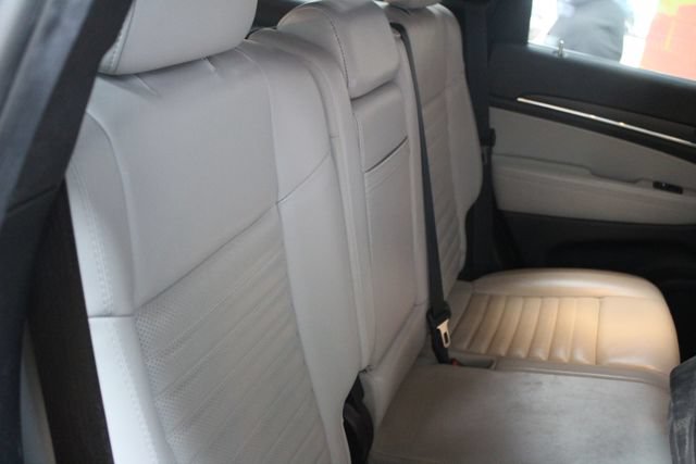 Used 2018 Jeep Grand Cherokee Limited AWD/4WD image 9