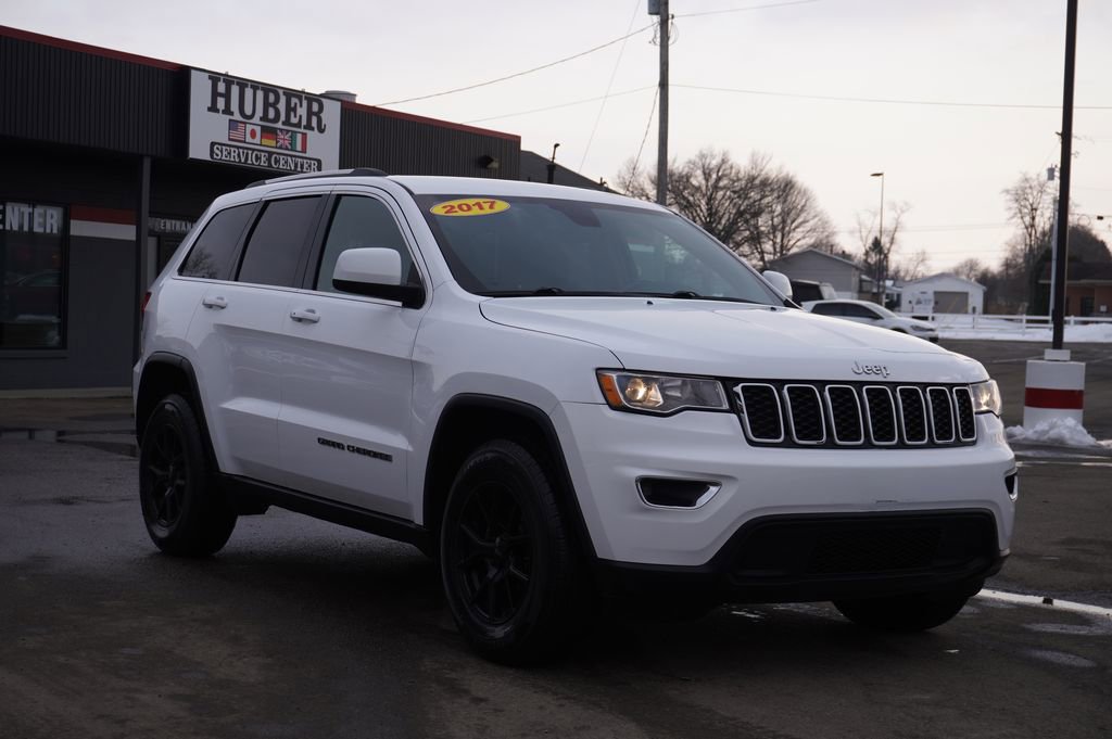 Used 2017 Jeep Grand Cherokee Laredo w/ Quick Order Package 23E image 9
