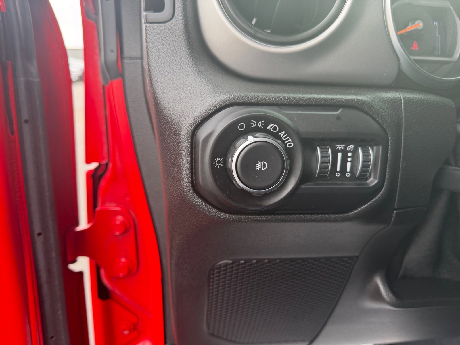 Used 2021 Jeep Wrangler Sport image 12