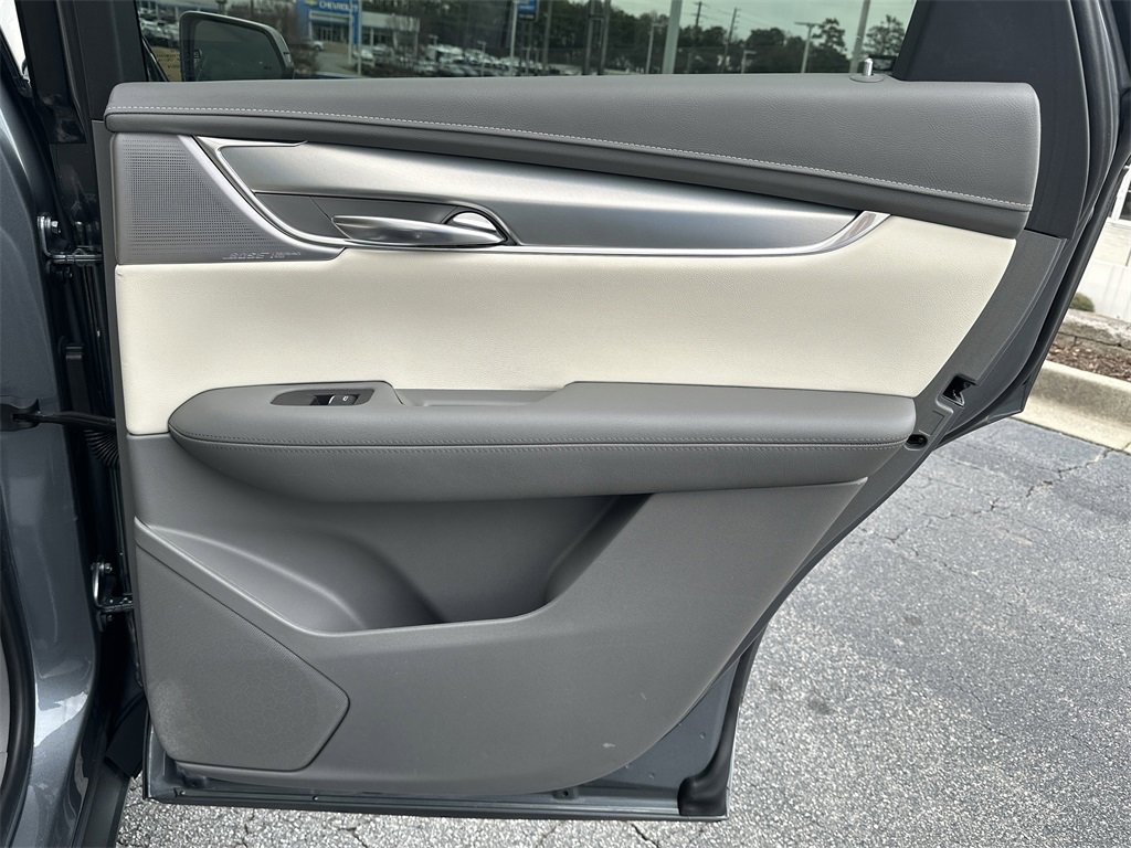 Used 2020 Cadillac XT5 Premium Luxury image 16