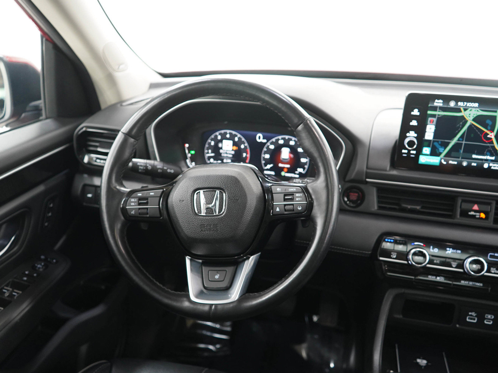 Used 2023 Honda Pilot Touring image 15