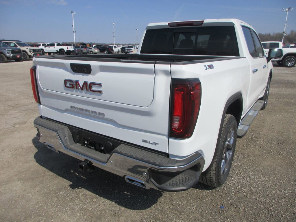 New 2026 GMC Sierra 1500 SLT image 5