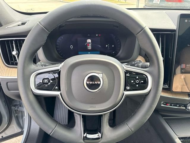 New 2026 Volvo XC60 B5 Plus w/ Protection Package Premier image 24