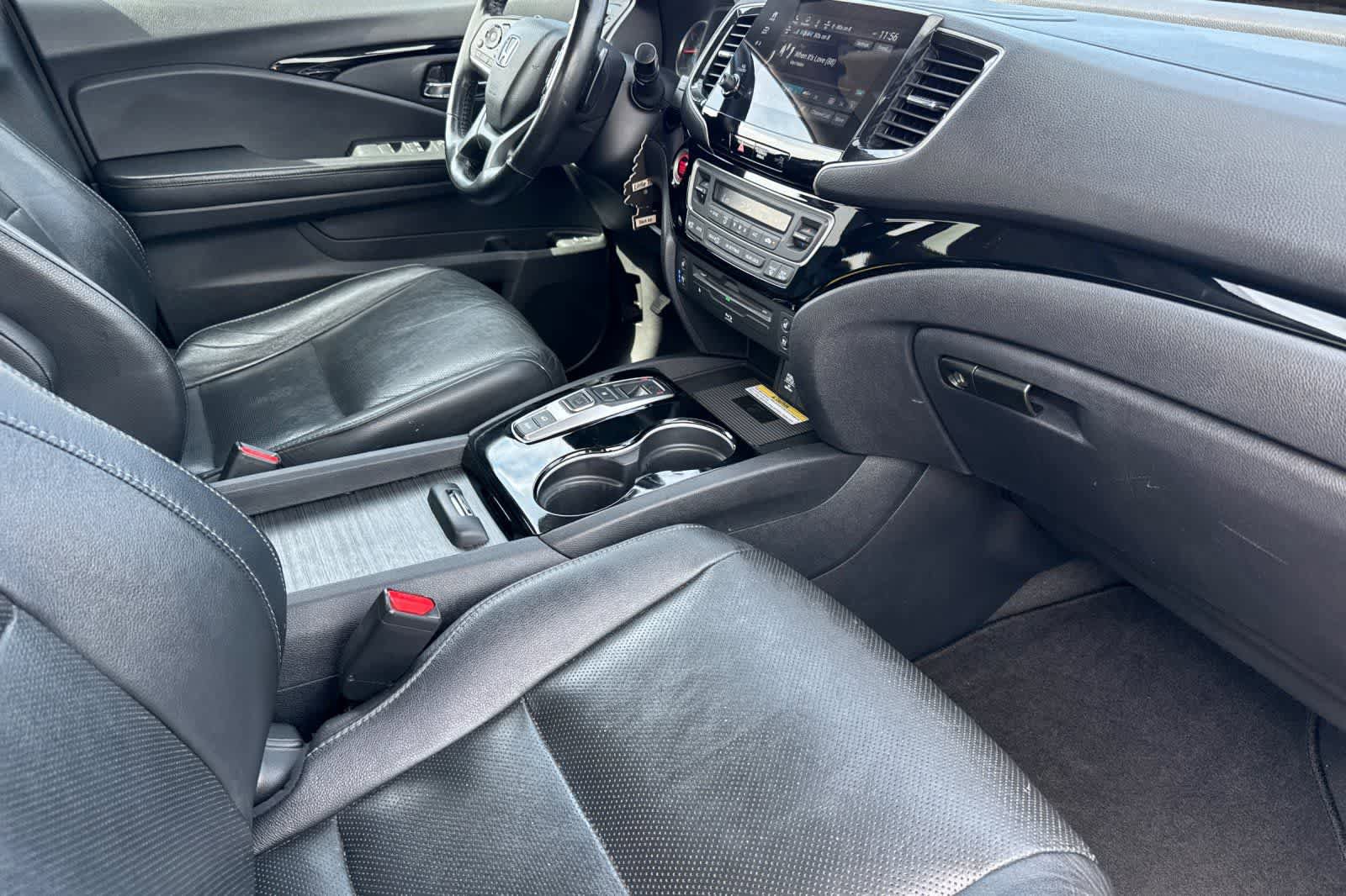 Used 2019 Honda Pilot Elite image 17