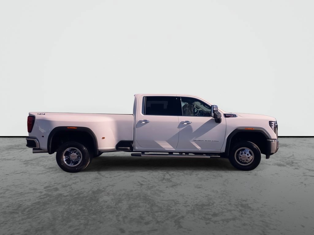 New 2026 GMC Sierra 3500 SLT w/ SLT Convenience Package image 9