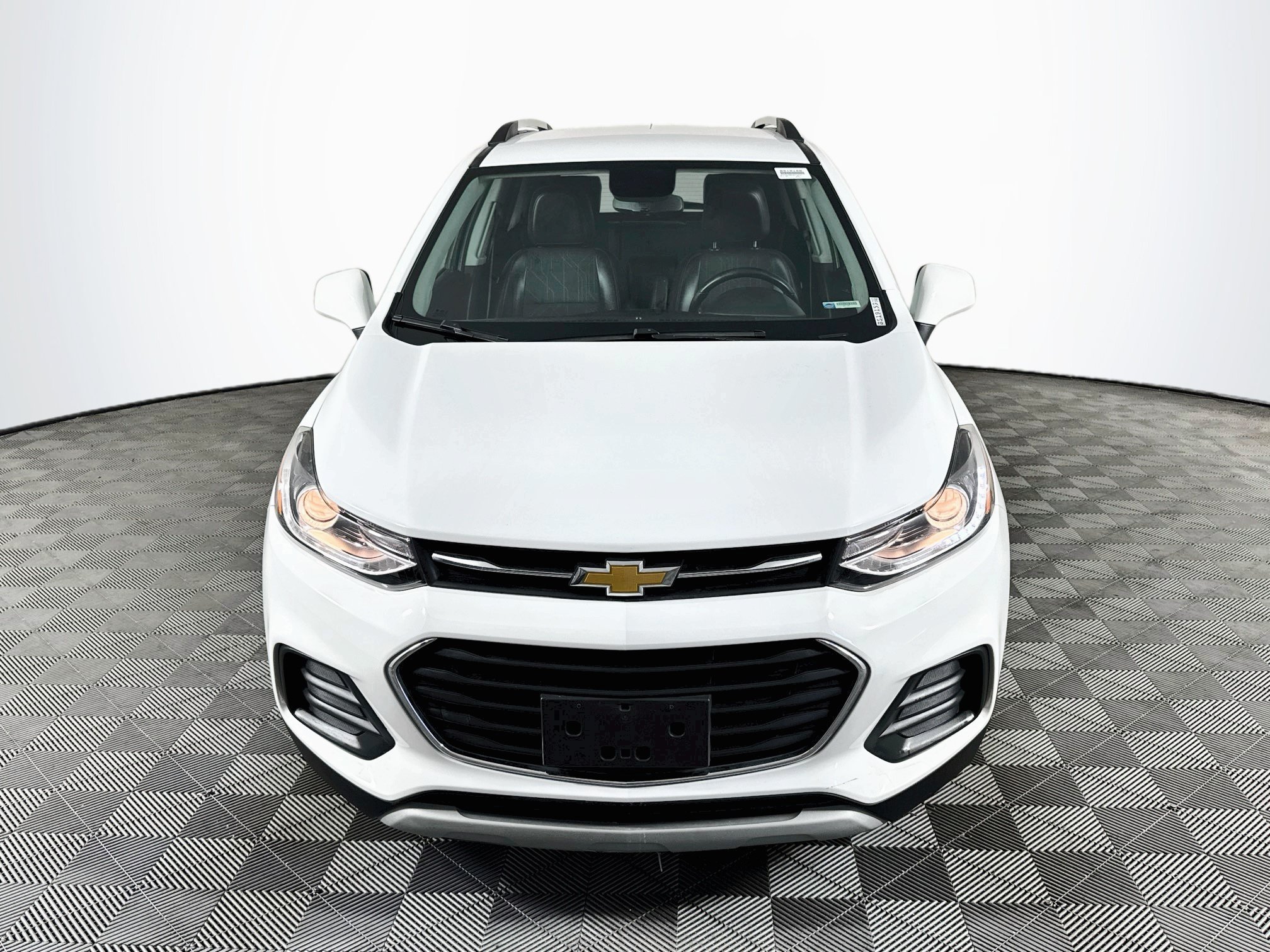 Used 2022 Chevrolet Trax LT w/ LT Convenience Package FWD video 2
