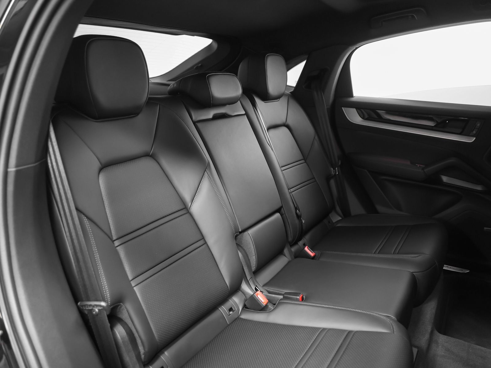 New 2026 Porsche Cayenne Coupe AWD/4WD image 23