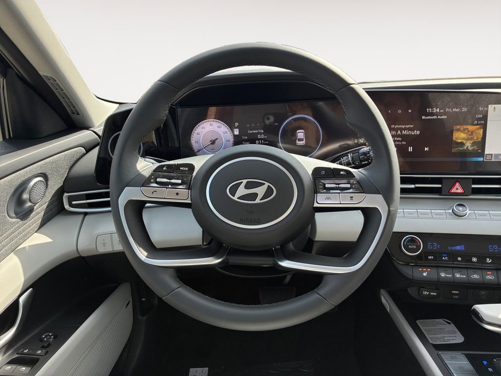 New 2026 Hyundai Elantra Limited image 12