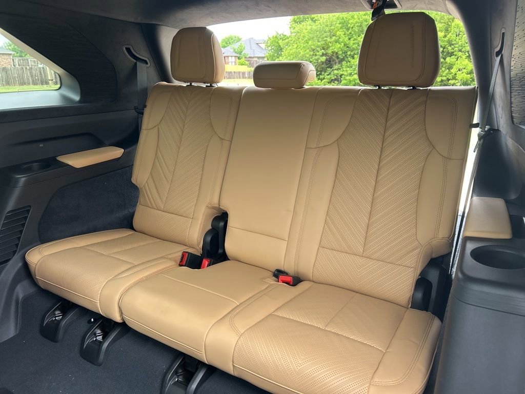 Used 2025 Cadillac Escalade IQ Sport 2 w/ LPO, ONYX Package AWD/4WD image 12