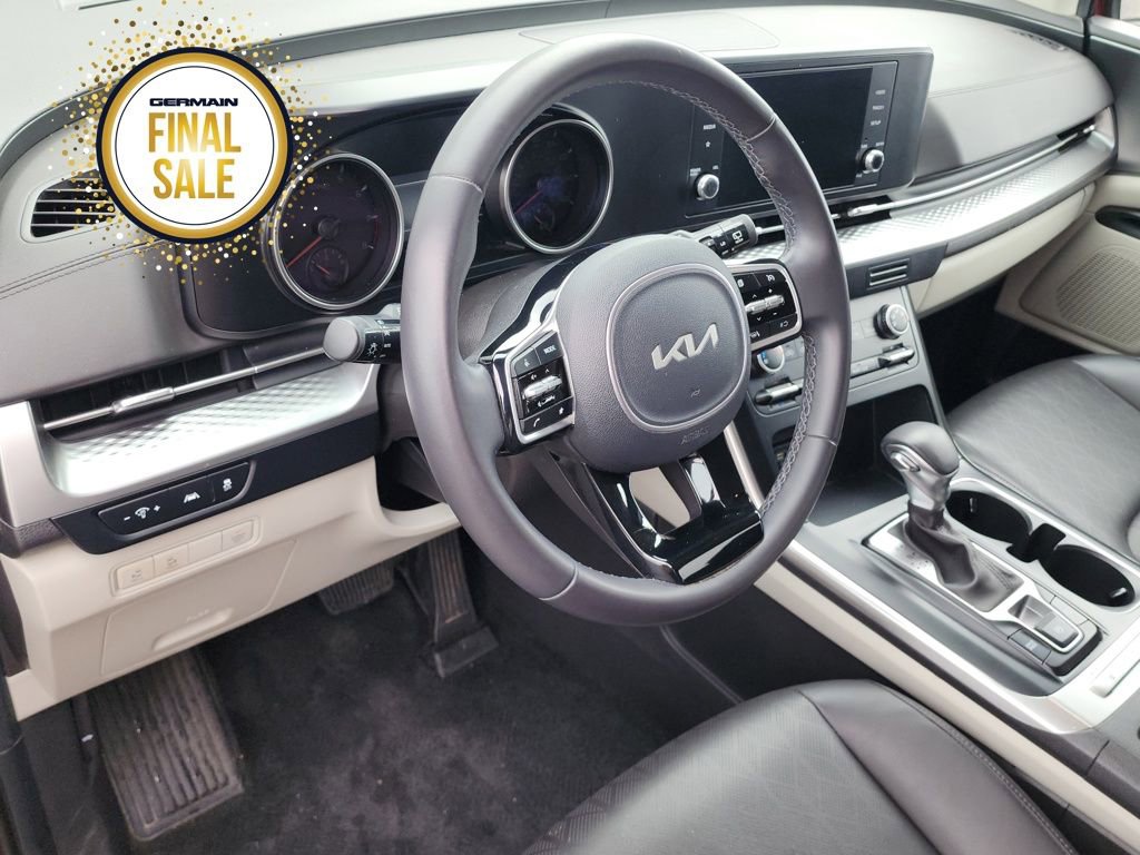 Certified 2024 Kia Carnival LX image 16