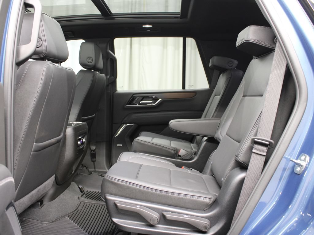 Used 2026 GMC Yukon Denali w/ Sun & Power Step Package AWD/4WD image 17