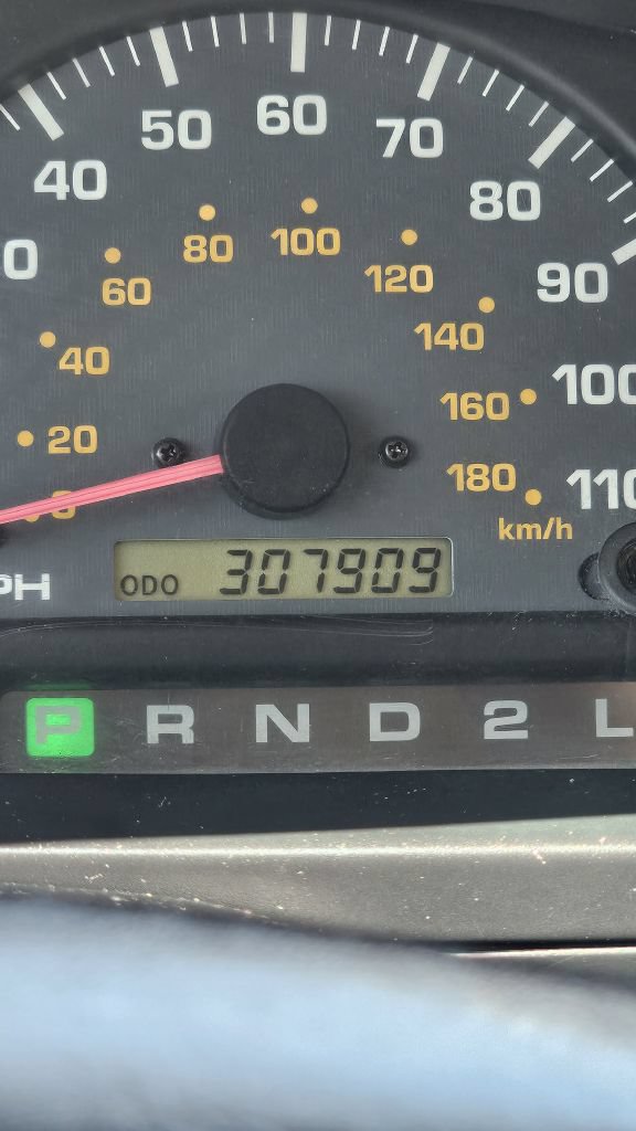 Used 2001 Toyota 4Runner SR5 w/ Upgrade Value Pkg 1 RWD image 5