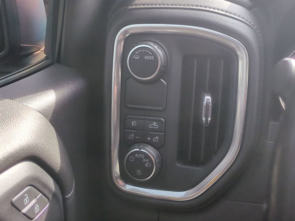 Used 2021 Chevrolet Silverado 1500 RST w/ Bed Protection Package image 24