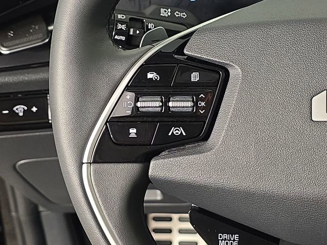 Certified 2025 Kia Niro EX Touring FWD image 32