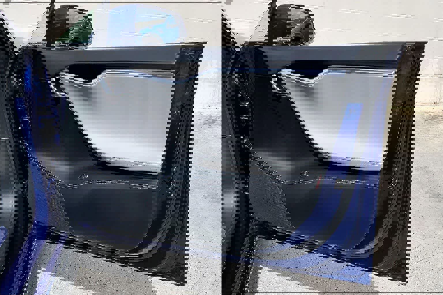 Used 2015 Tesla Model S 70D AWD/4WD image 29