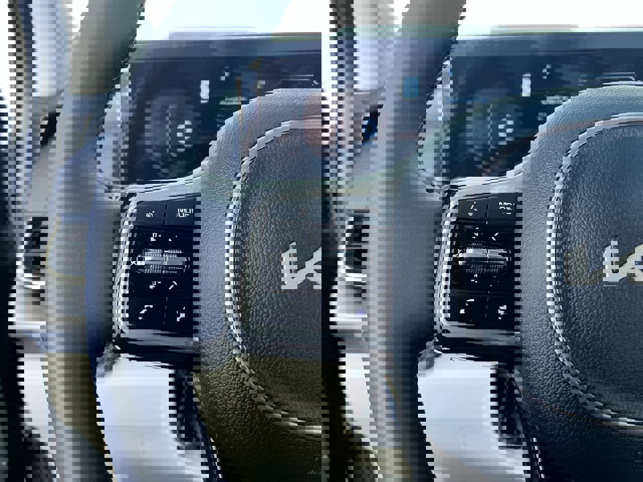 New 2026 Kia Carnival SX Prestige image 18