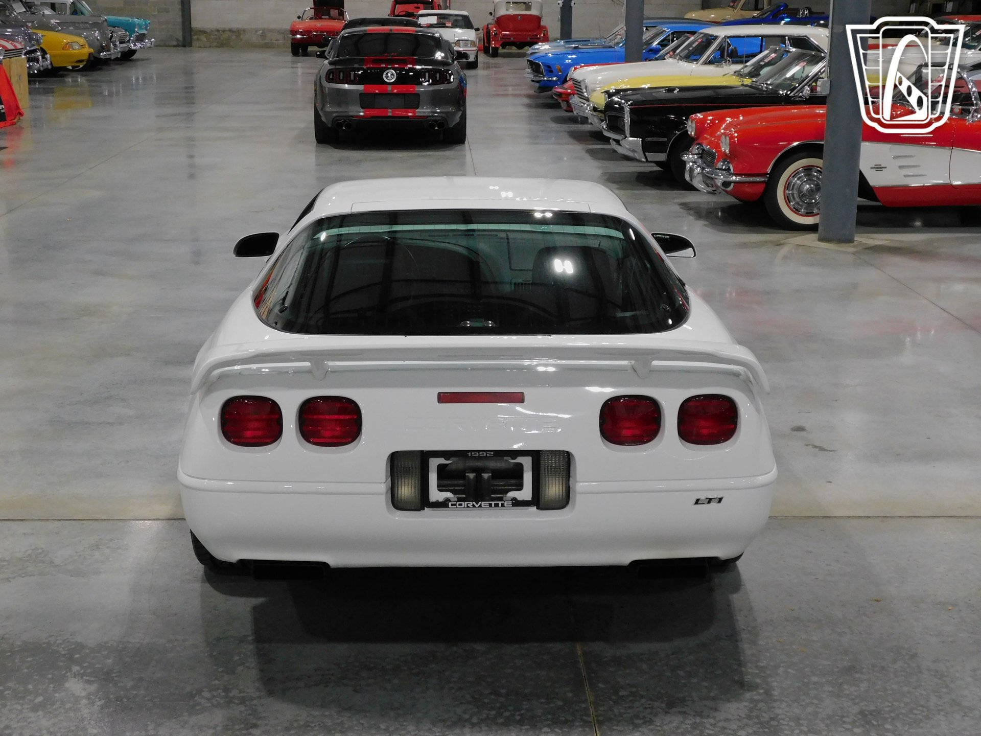 Used 1992 Chevrolet Corvette Coupe RWD image 32