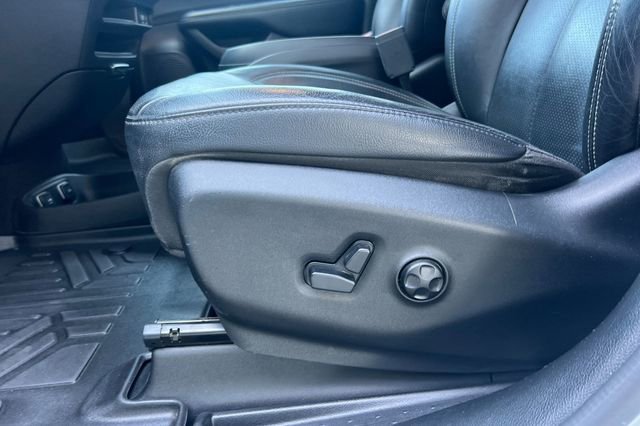 Used 2019 Chrysler Pacifica Touring-L w/ Advanced Safetytec Group image 13