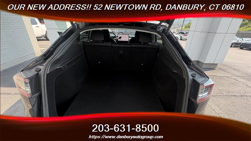 Used 2024 Tesla Model Y 2WD image 25