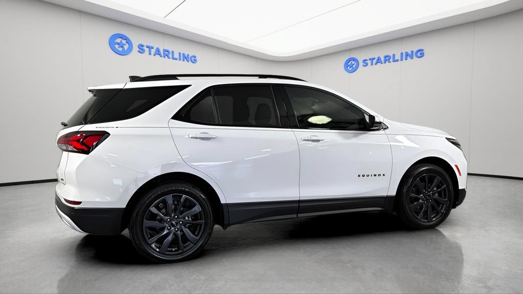 Certified 2024 Chevrolet Equinox RS FWD image 11