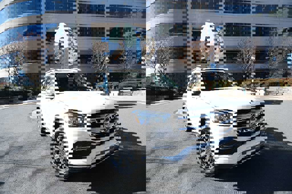 Used 2020 Mercedes-Benz GLS 450 4MATIC image 2