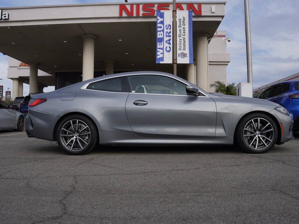 Used 2025 BMW 430i Coupe image 3