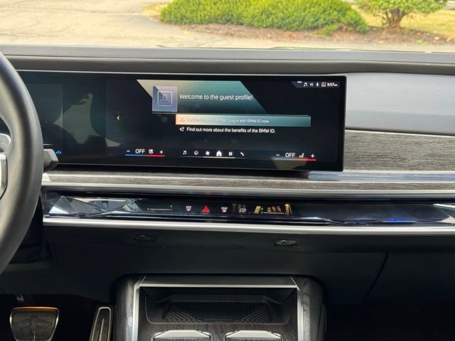 Certified 2024 BMW 760i xDrive image 22