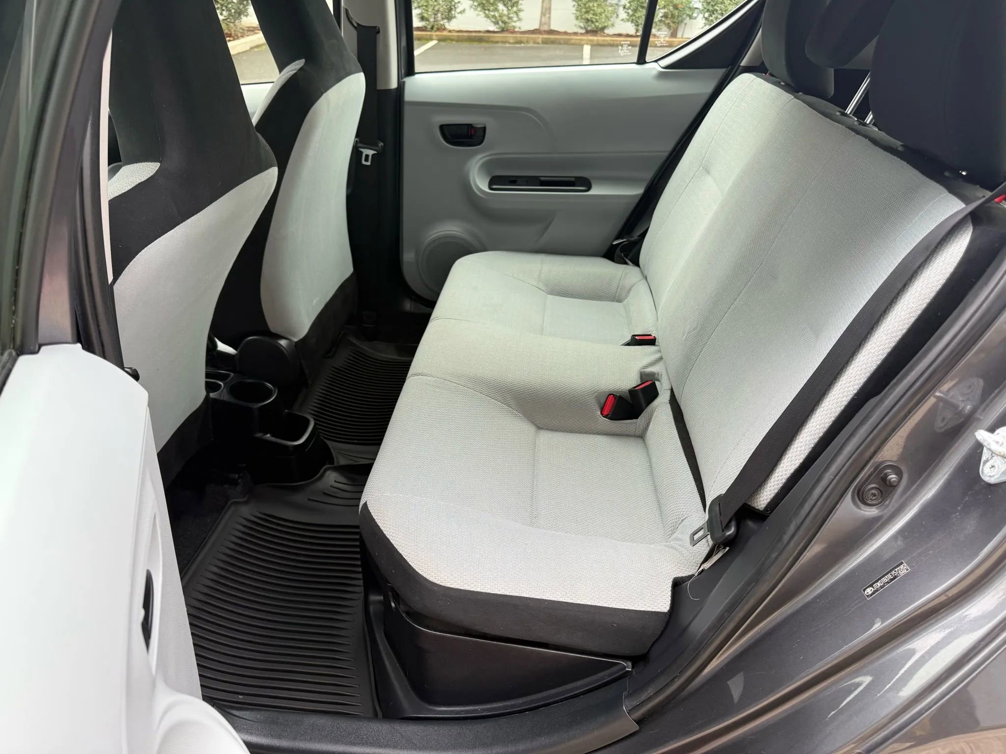 Used 2014 Toyota Prius C One image 17