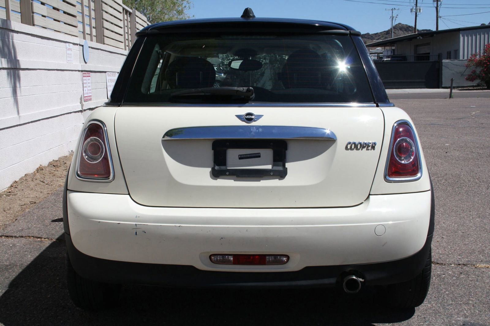Used 2011 MINI Cooper Hardtop image 5