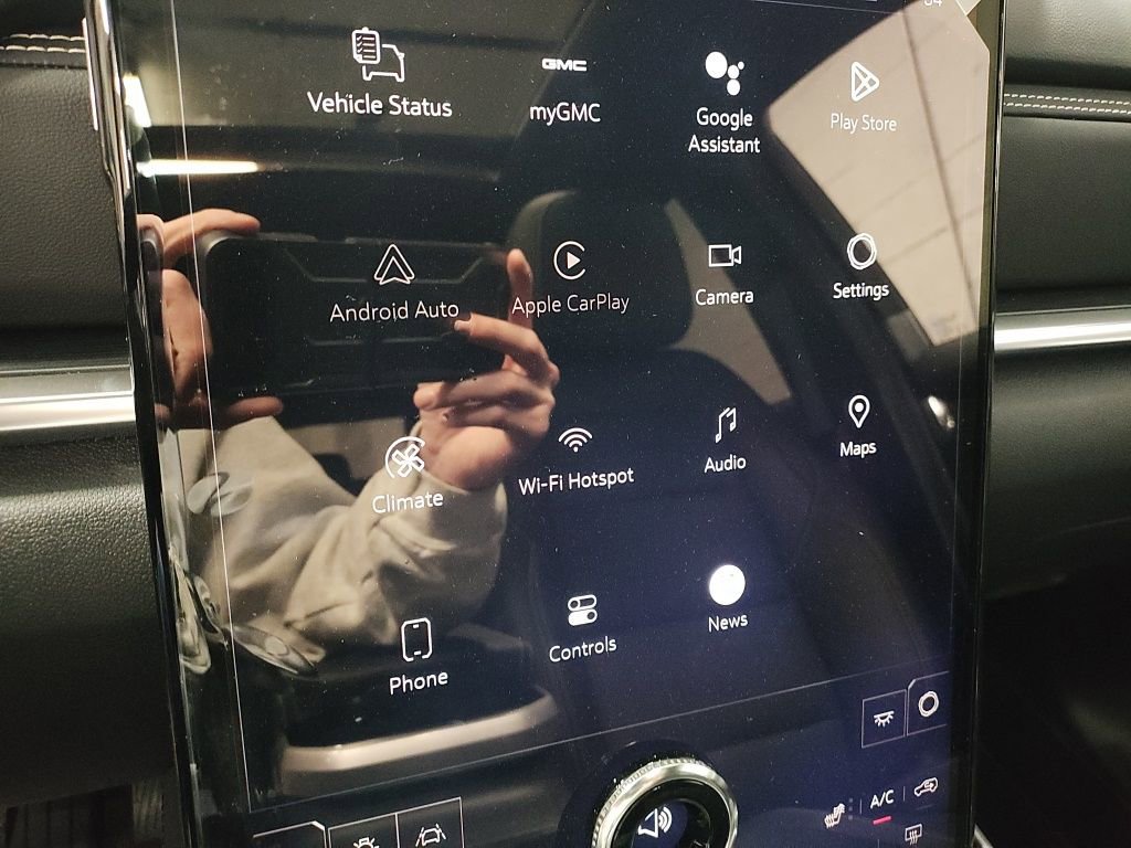 New 2026 GMC Terrain Elevation w/ Elevation Premium Package image 30