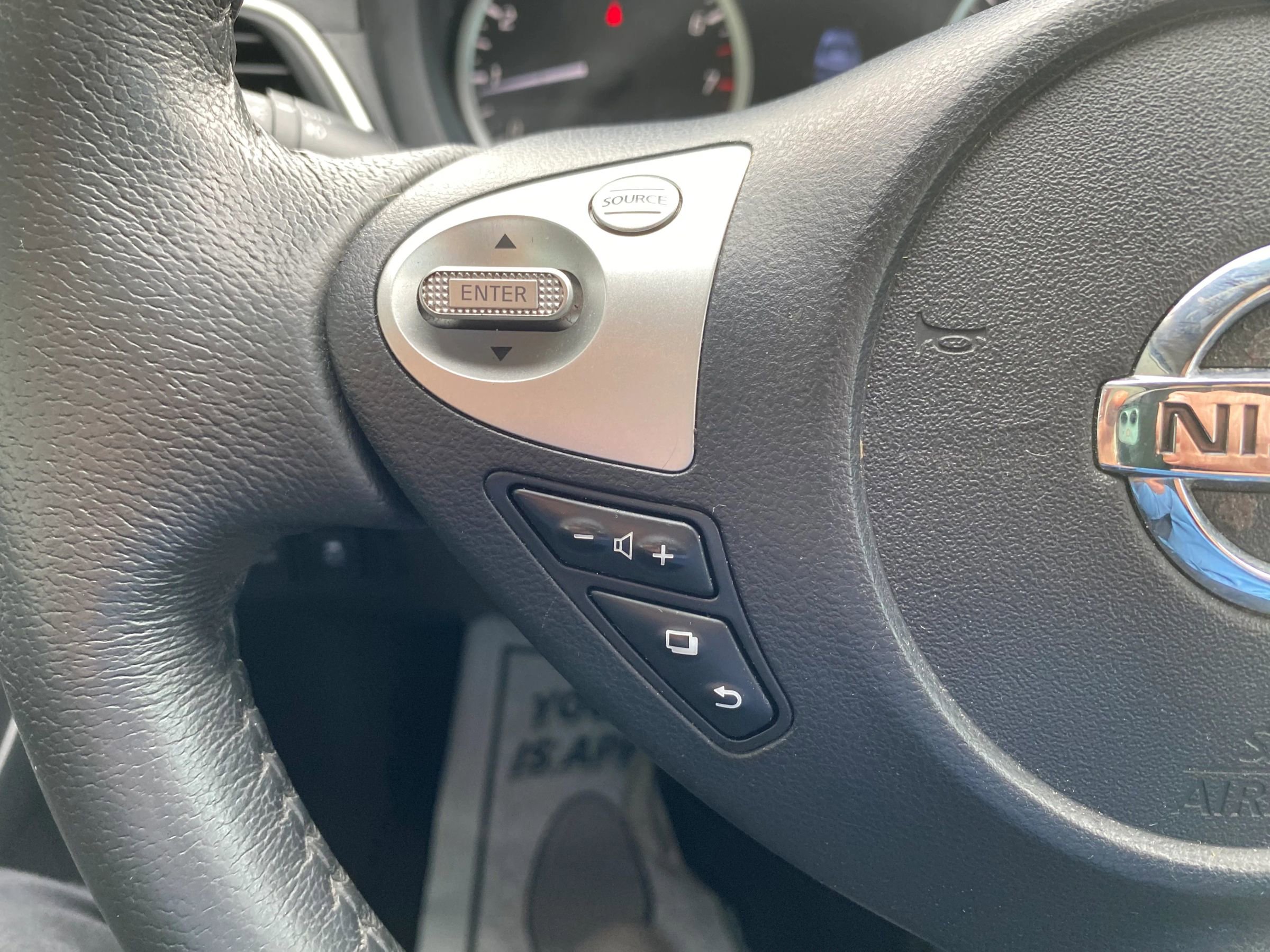 Used 2018 Nissan Sentra SR w/ SR Midnight Edition Package image 14