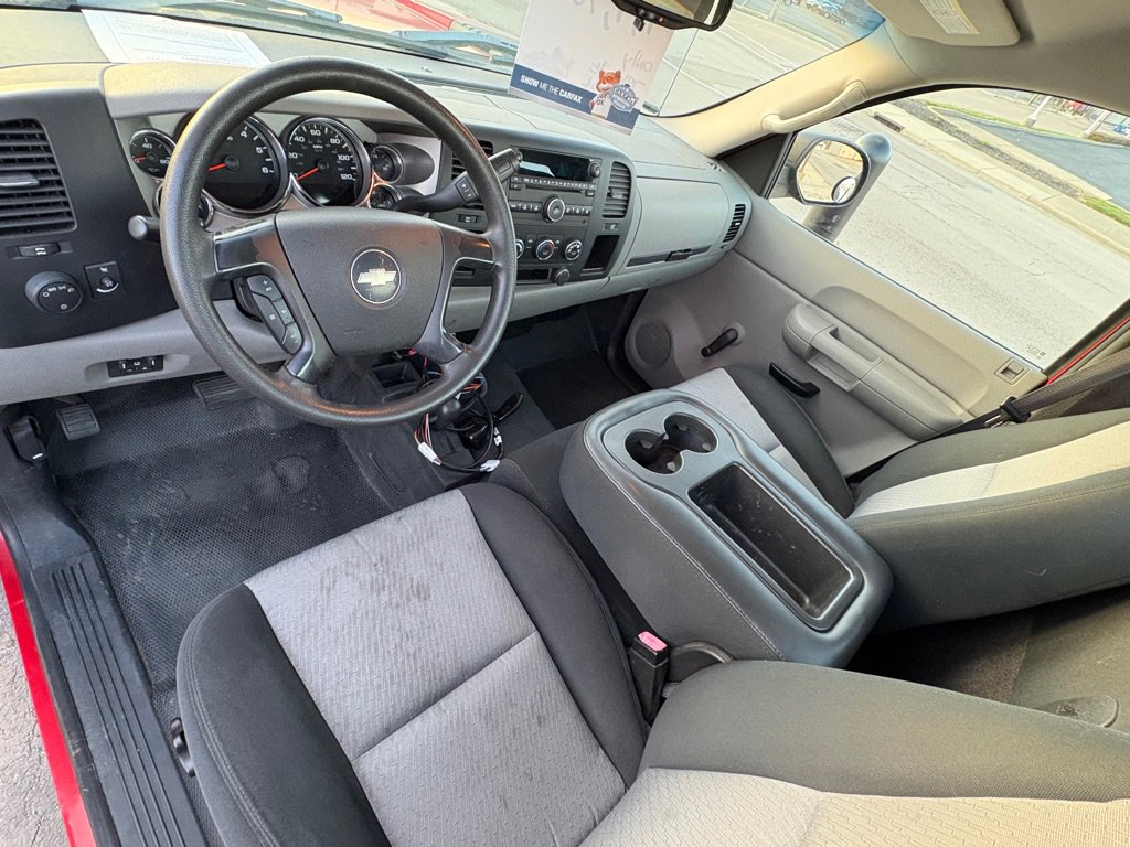 Used 2008 Chevrolet Silverado 2500 W/T w/ Snow Plow Prep Package image 11