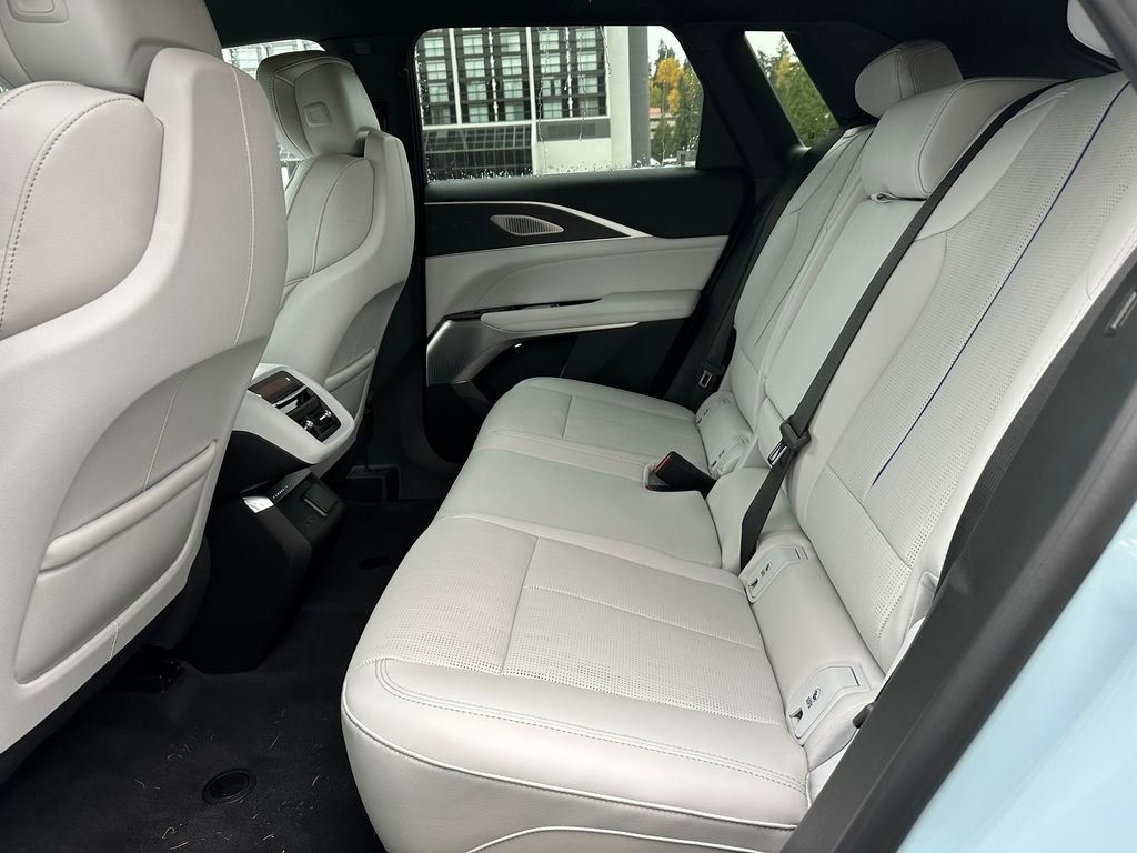 New 2025 Cadillac Lyriq Sport image 15