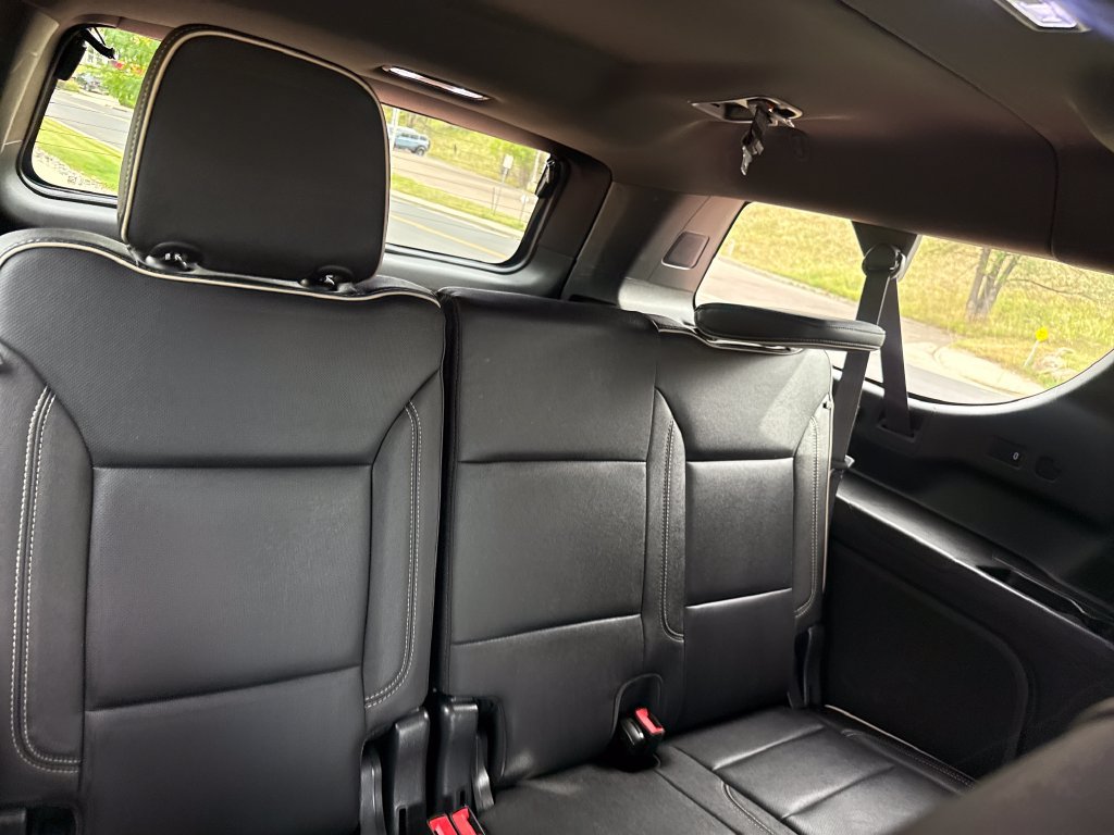 Used 2022 GMC Yukon XL SLT w/ SLT Premium Package AWD/4WD image 27