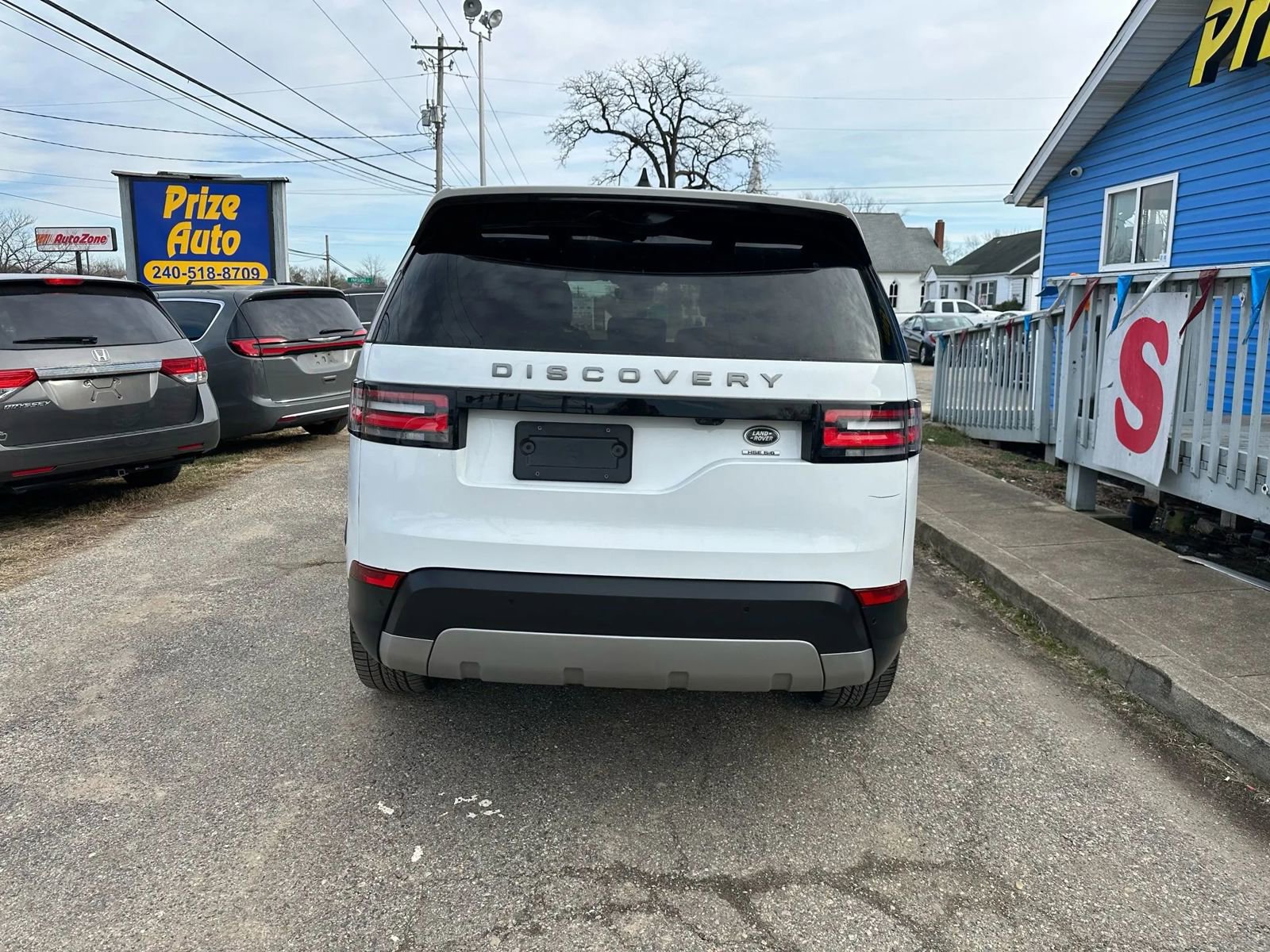 Used 2018 Land Rover Discovery HSE image 5