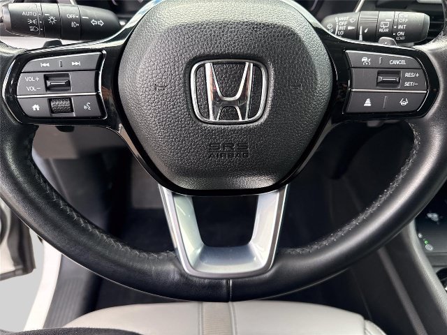 Used 2025 Honda Pilot EX-L image 12