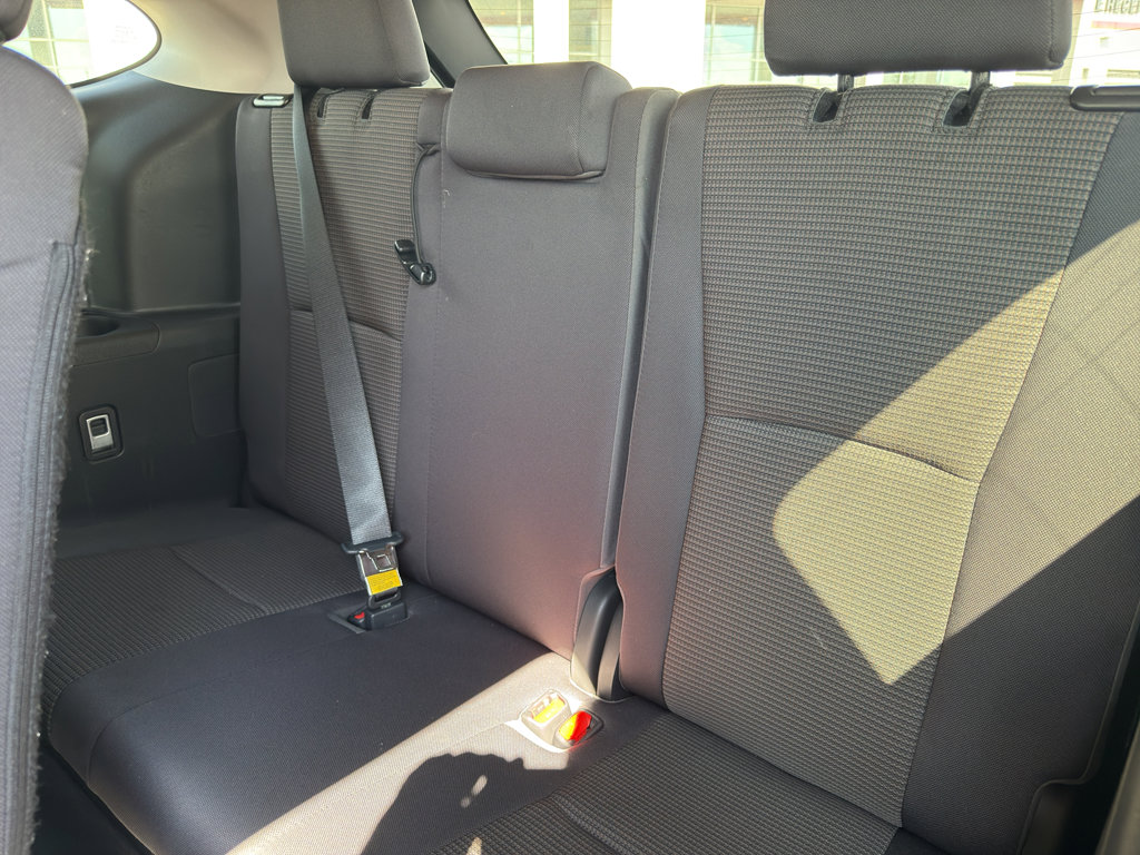 Used 2023 Toyota Highlander LE image 12