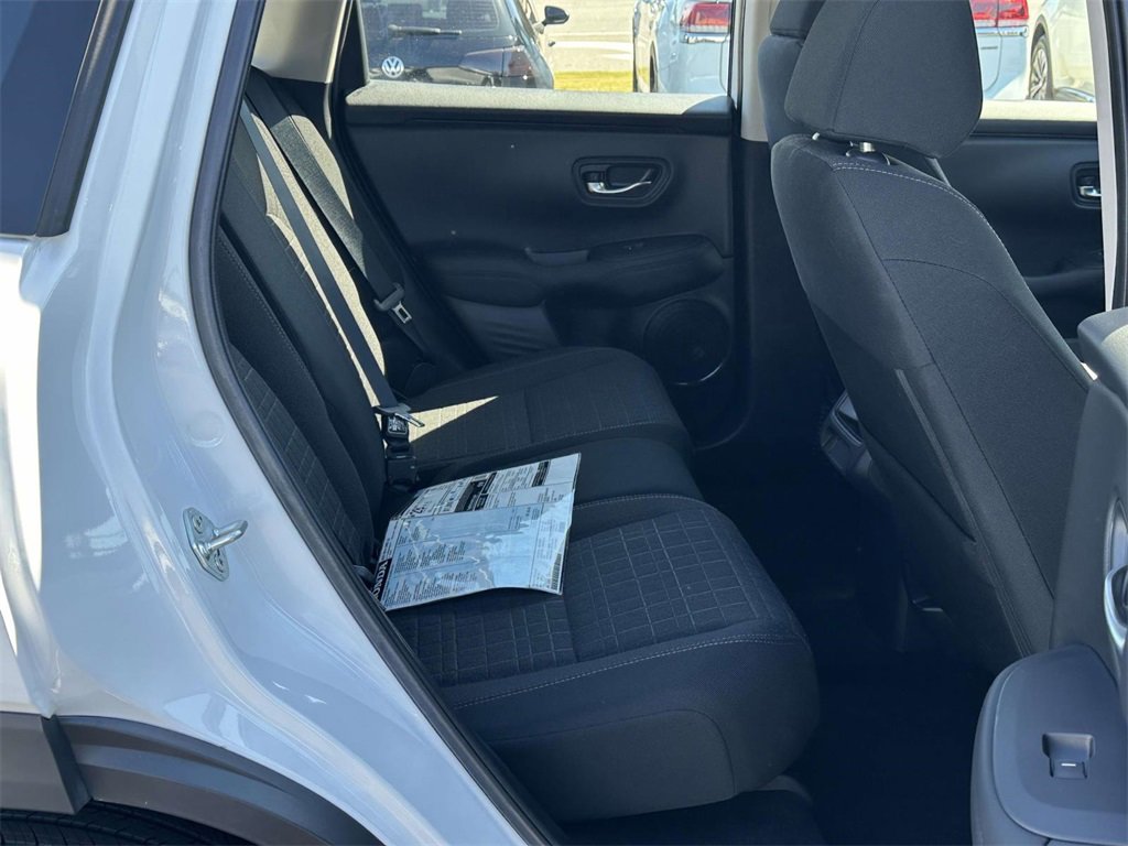 Certified 2025 Honda HR-V LX image 7