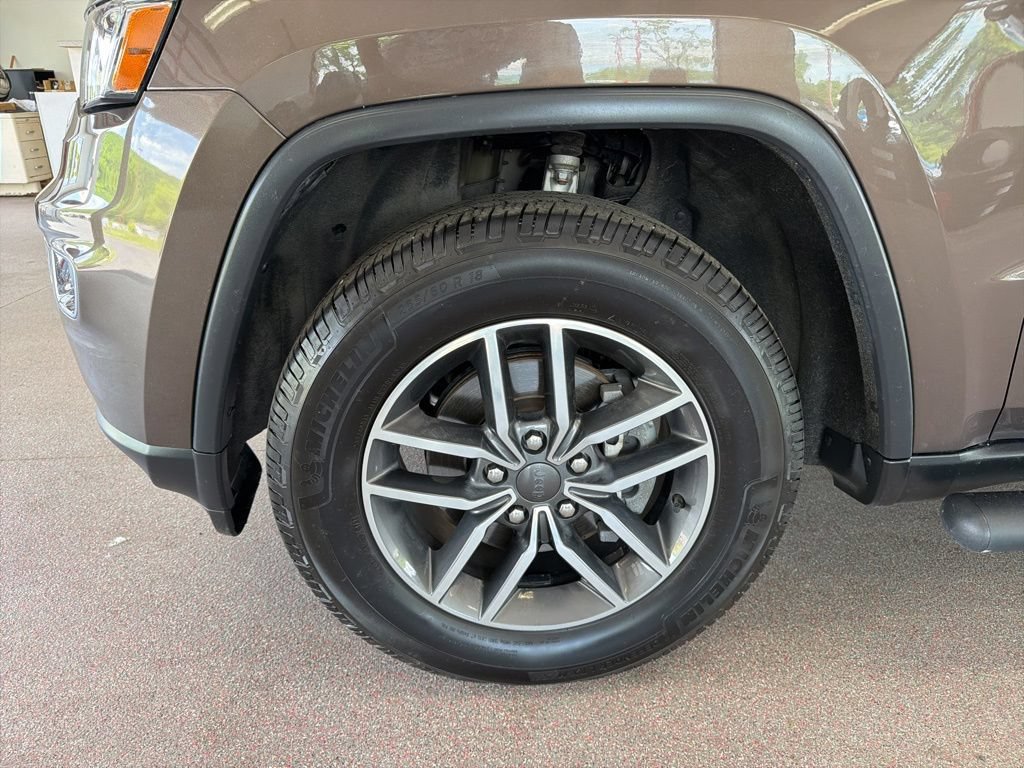Used 2020 Jeep Grand Cherokee Limited AWD/4WD image 4