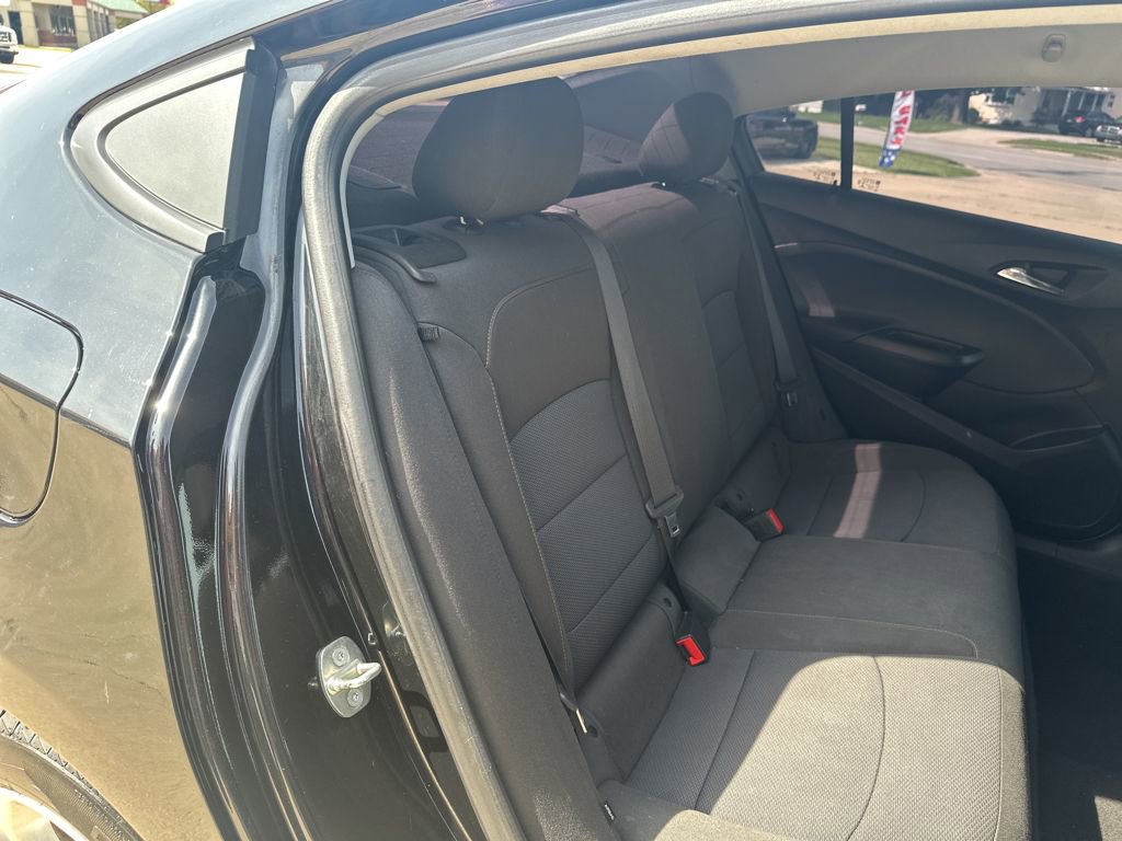 Used 2019 Chevrolet Cruze LS w/ LS Convenience Package image 77
