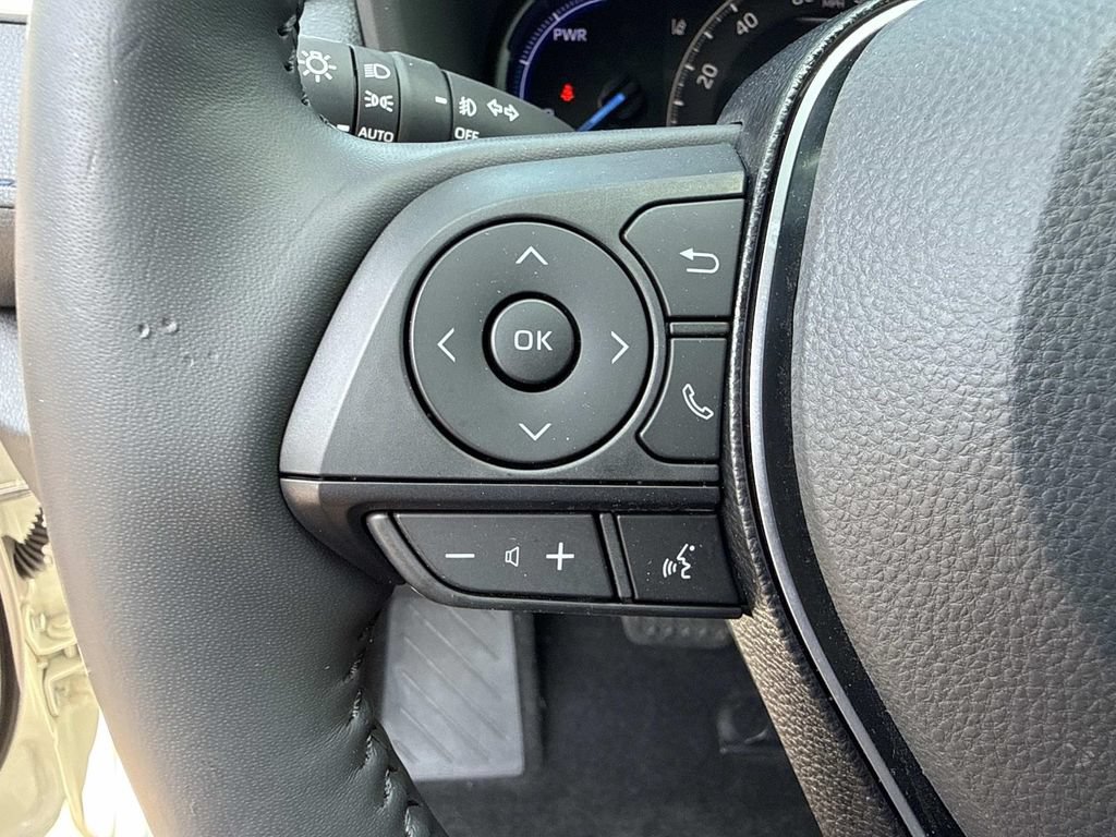 Used 2020 Toyota RAV4 XSE w/ XSE Grade Weather Package AWD/4WD image 29