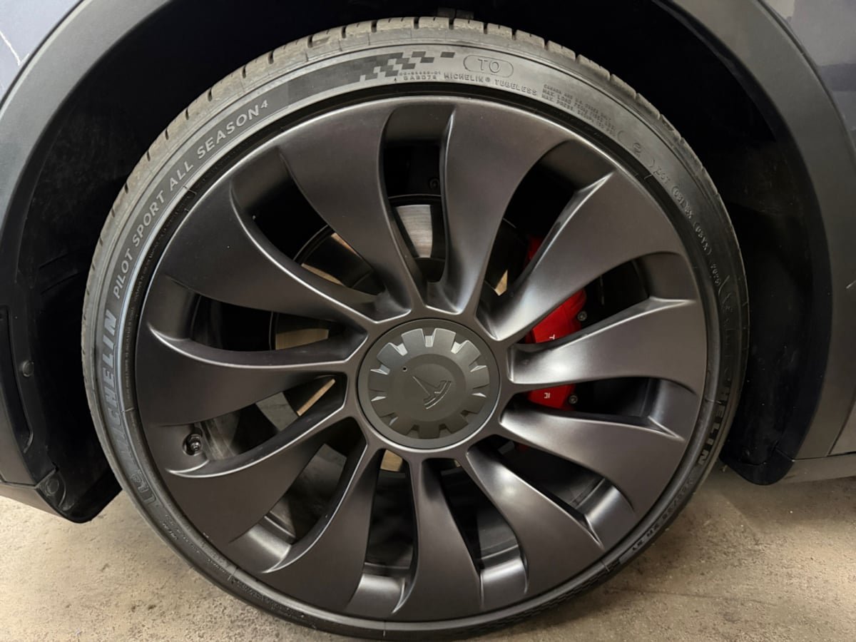 Used 2021 Tesla Model Y Performance AWD/4WD image 23