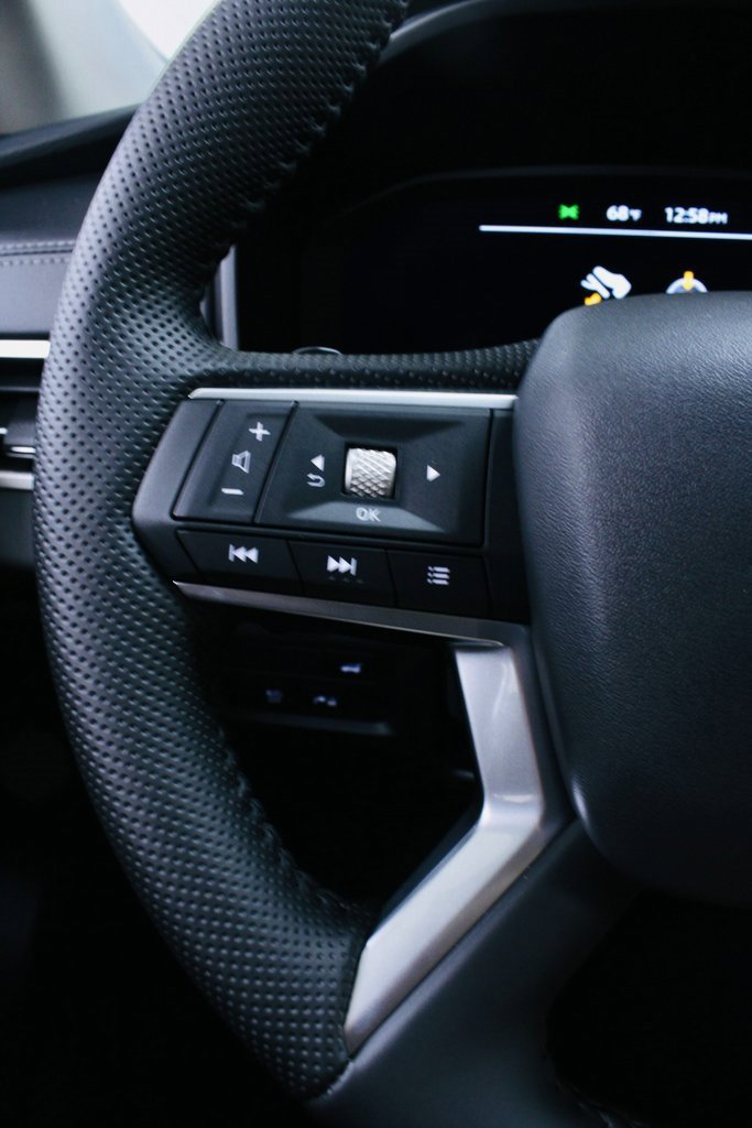 New 2025 Mitsubishi Outlander SE image 14