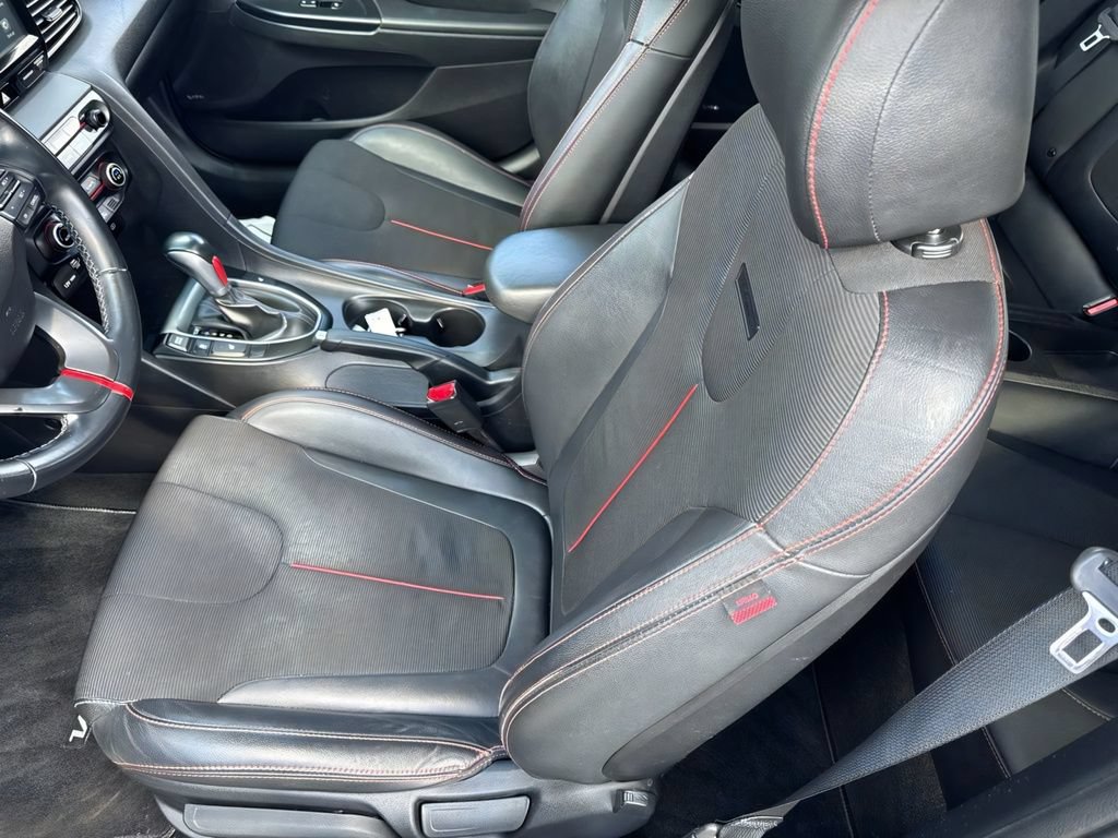 Used 2020 Hyundai Veloster 2.0 Premium FWD image 15