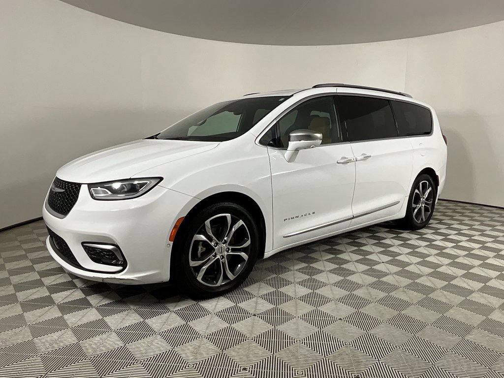 Used 2022 Chrysler Pacifica Pinnacle