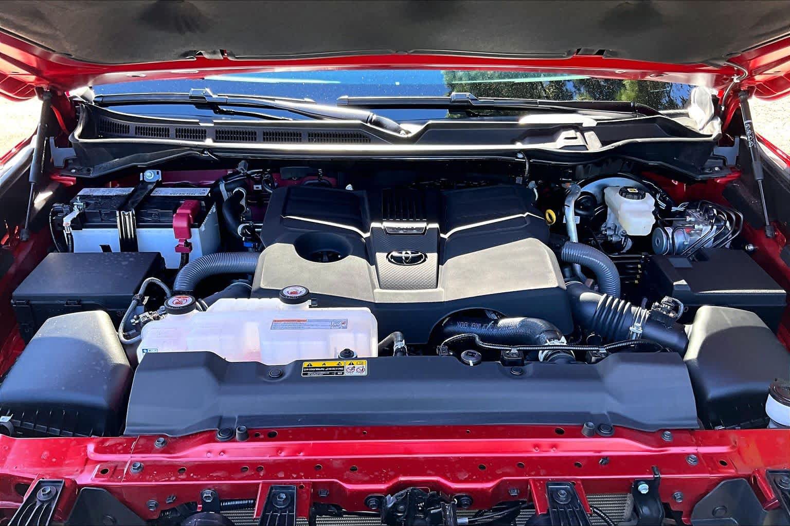 Used 2026 Toyota Tundra SR5 AWD/4WD image 32